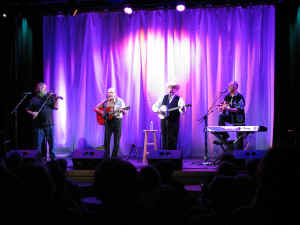 chwn146.jpg (134455 bytes)