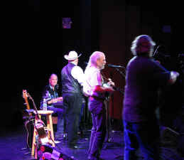 chwn_back192.jpg (146236 bytes)