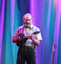 jim128.jpg (120355 bytes)