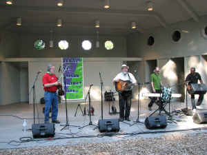 chwn_smile_Dave260.jpg (168675 bytes)