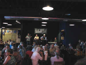 chwn206.jpg (192479 bytes)