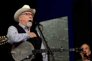 joe_karenablum.jpg (124996 bytes)